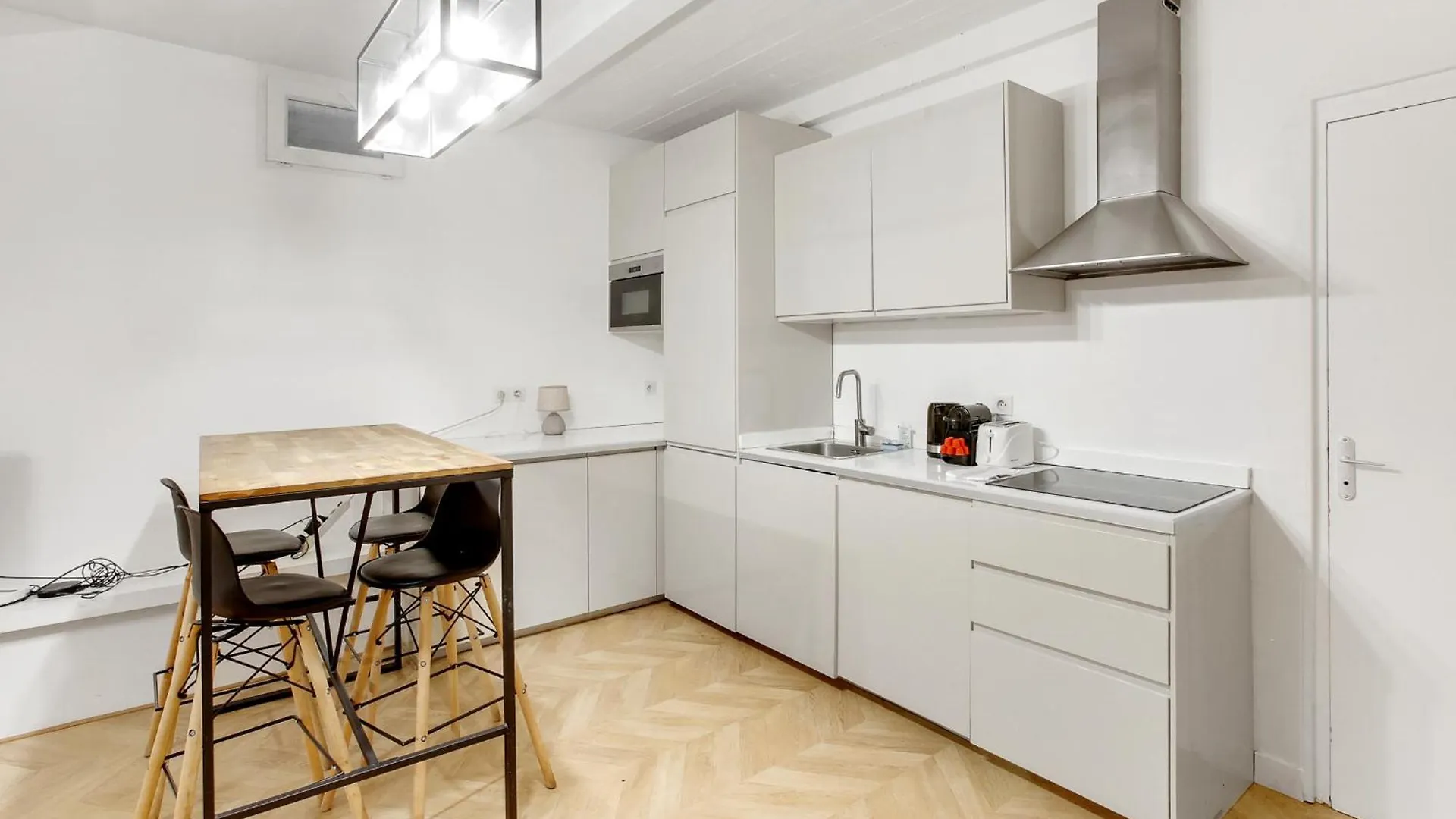 Charmant Cocon Design 1Br - Proche Montmatre Paris 0*,  France