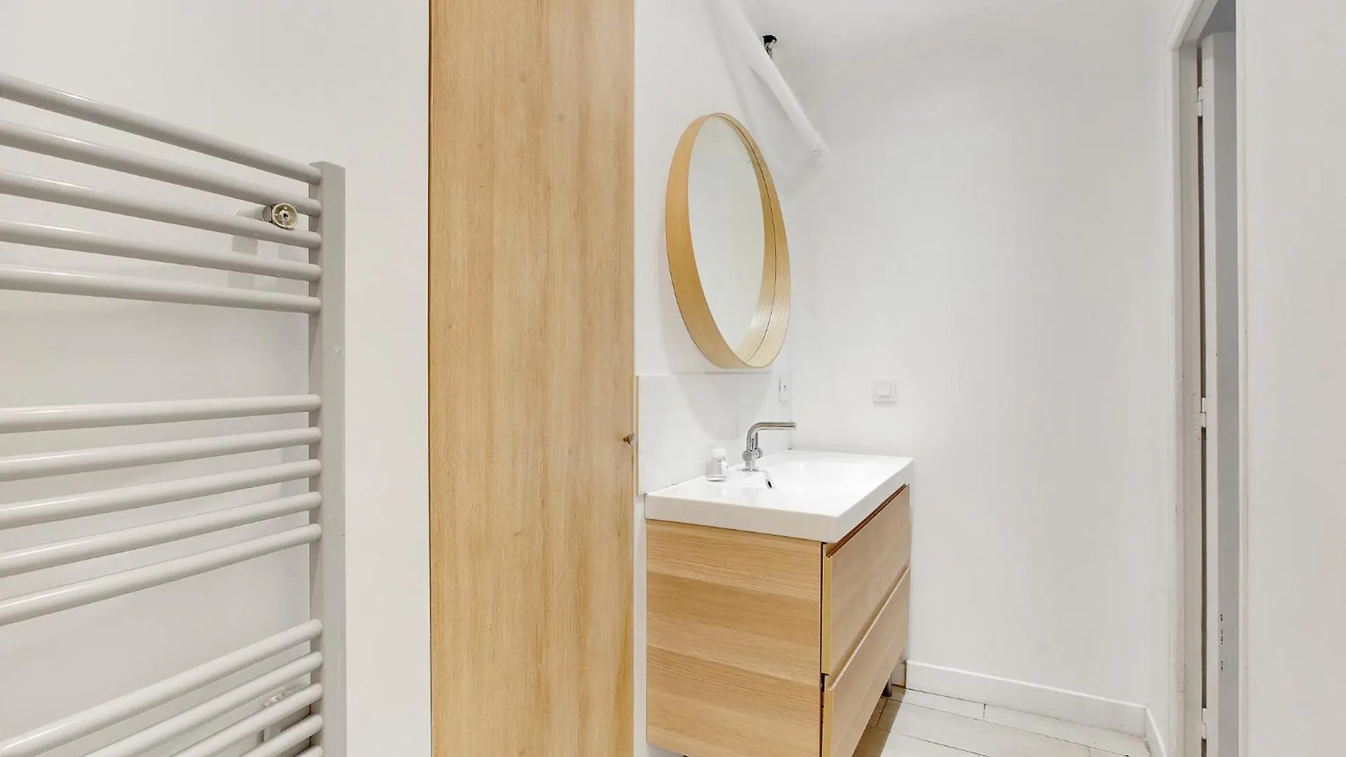 Charmant Cocon Design 1Br - Proche Montmatre Paris 0*,  France